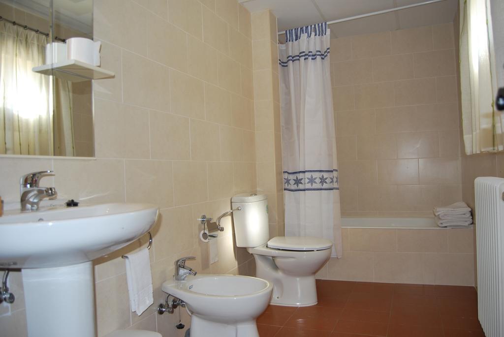 Hostal De Montana La Casa Grande Nogueruelas Стая снимка